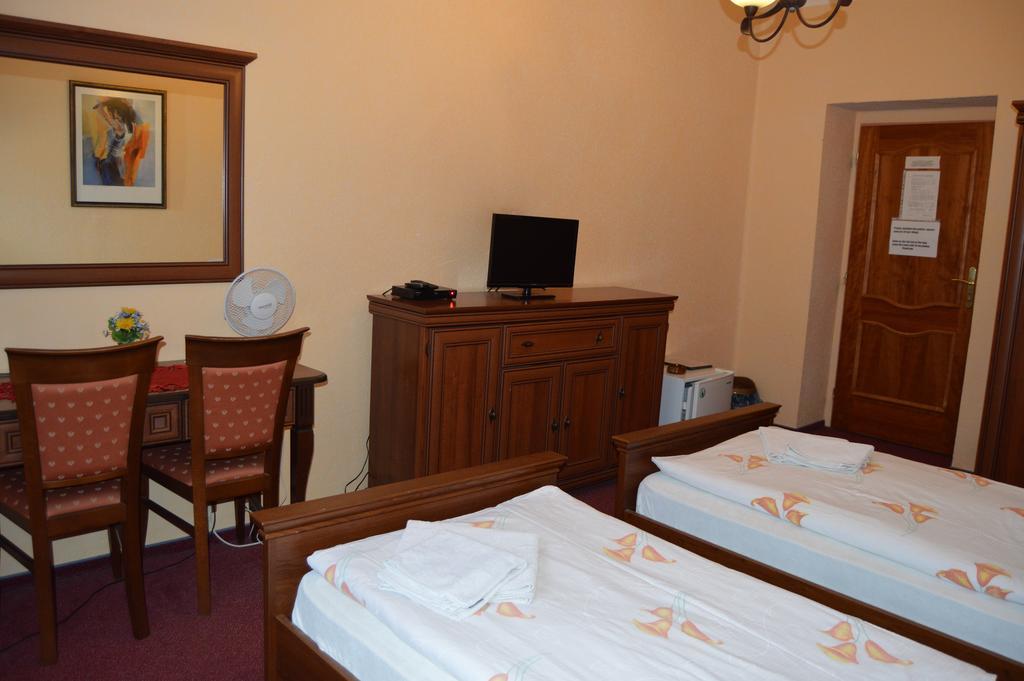 Hotel Paradise Ostrava Zimmer foto