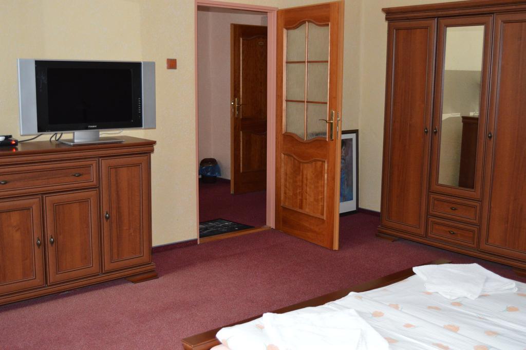 Hotel Paradise Ostrava Zimmer foto