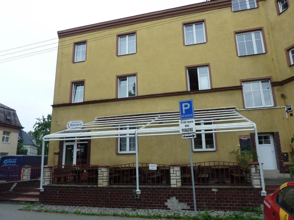 Hotel Paradise Ostrava Exterior foto