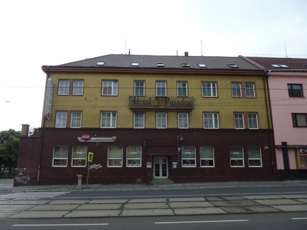 Hotel Paradise Ostrava Exterior foto